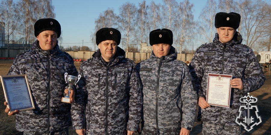 ЛУЧШЕГО СОТРУДНИКА ВНЕВЕДОМСТВЕННОЙ ОХРАНЫ ВЫБРАЛИ В УЛЬЯНОВСКЕ