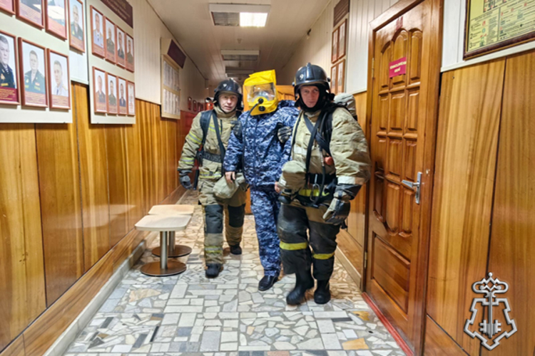 Ульяновские росгвардейцы отработали действия по ликвидации пожара 