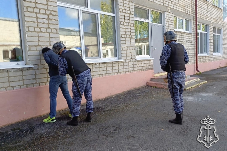 Ульяновские росгвардейцы приняли участие во Всероссийских антитеррористических учениях