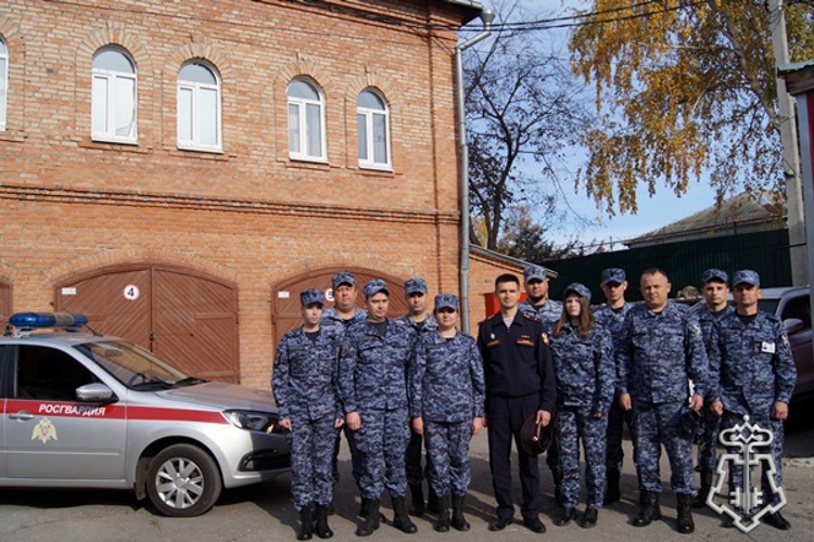 В Ульяновске стартовал фото-челлендж «Связь поколений» ко Дню вневедомственной охраны Росгвардии 