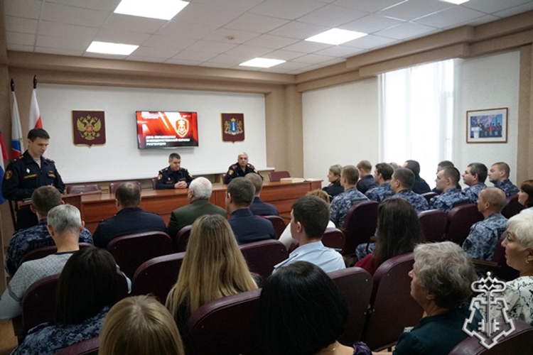 В Ульяновске сотрудники вневедомственной охраны отметили профессиональный праздник 