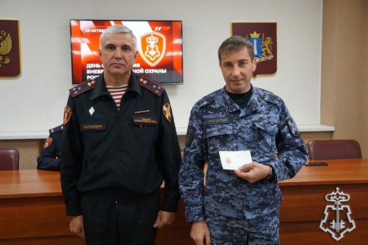 В Ульяновске сотрудники вневедомственной охраны отметили профессиональный праздник 