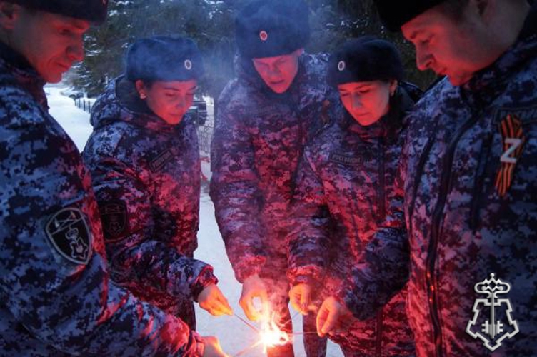 В Ульяновске сотрудники Росгвардии зажгли «Искру надежды»
