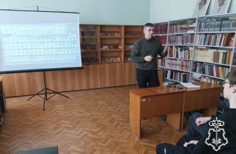 В Ульяновске ветеран Росгвардии провел урок мужества в память о героях локального конфликта в Чеченской Республике