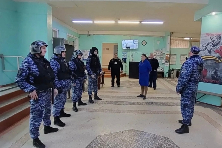 В Ульяновске сотрудники Росгвардии отработали действия при возникновении террористической угрозы