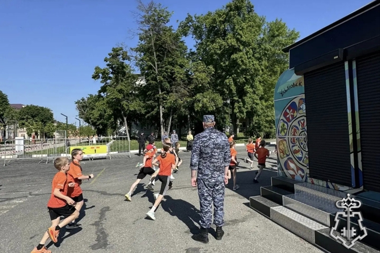 Ульяновские росгвардейцы приняли участие в юбилейном полумарафоне «ЗаБег.РФ»