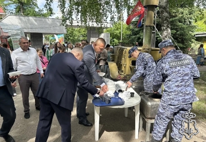 В Ульяновске сотрудники Росгвардии организовали профориентационную на национальном празднике