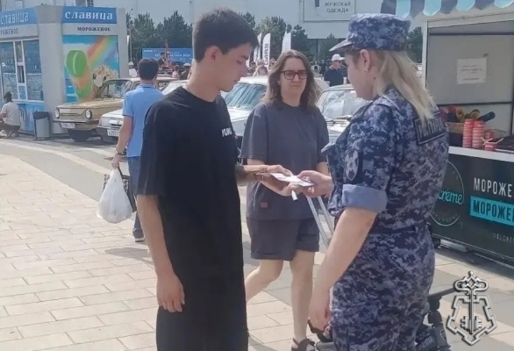 Ульяновские росгвардейцы рассказали о службе на автофестивале