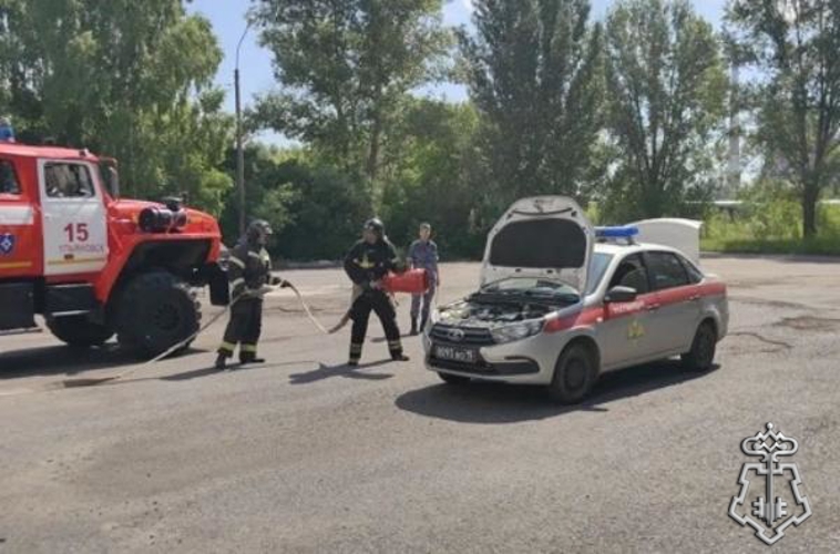В УЛЬЯНОВСКЕ ПРОШЛИ ПОЖАРНЫЕ УЧЕНИЯ С СОТРУДНИКАМИ ГРУПП ЗАДЕРЖАНИЯ РОСГВАРДИИ
