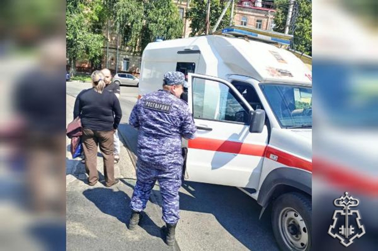 Сотрудники Росгвардии оказали помощь на месте ДТП в Ульяновске