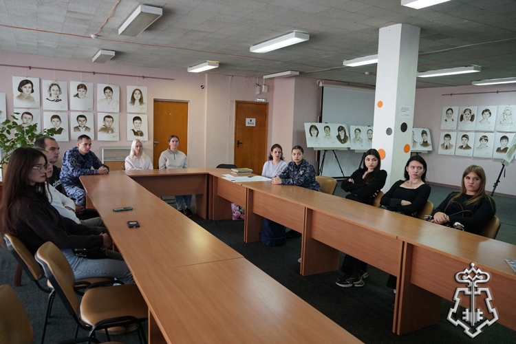 Ульяновские росгвардейцы обсудили феномен современной медиасреды и научились отличать фейки